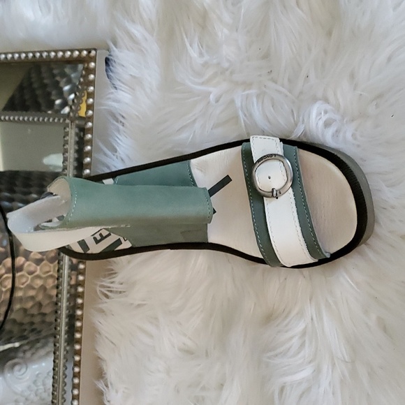 Fly London Sage Green White Platform Heel Wedges Fun Sandals - Picture 2 of 16